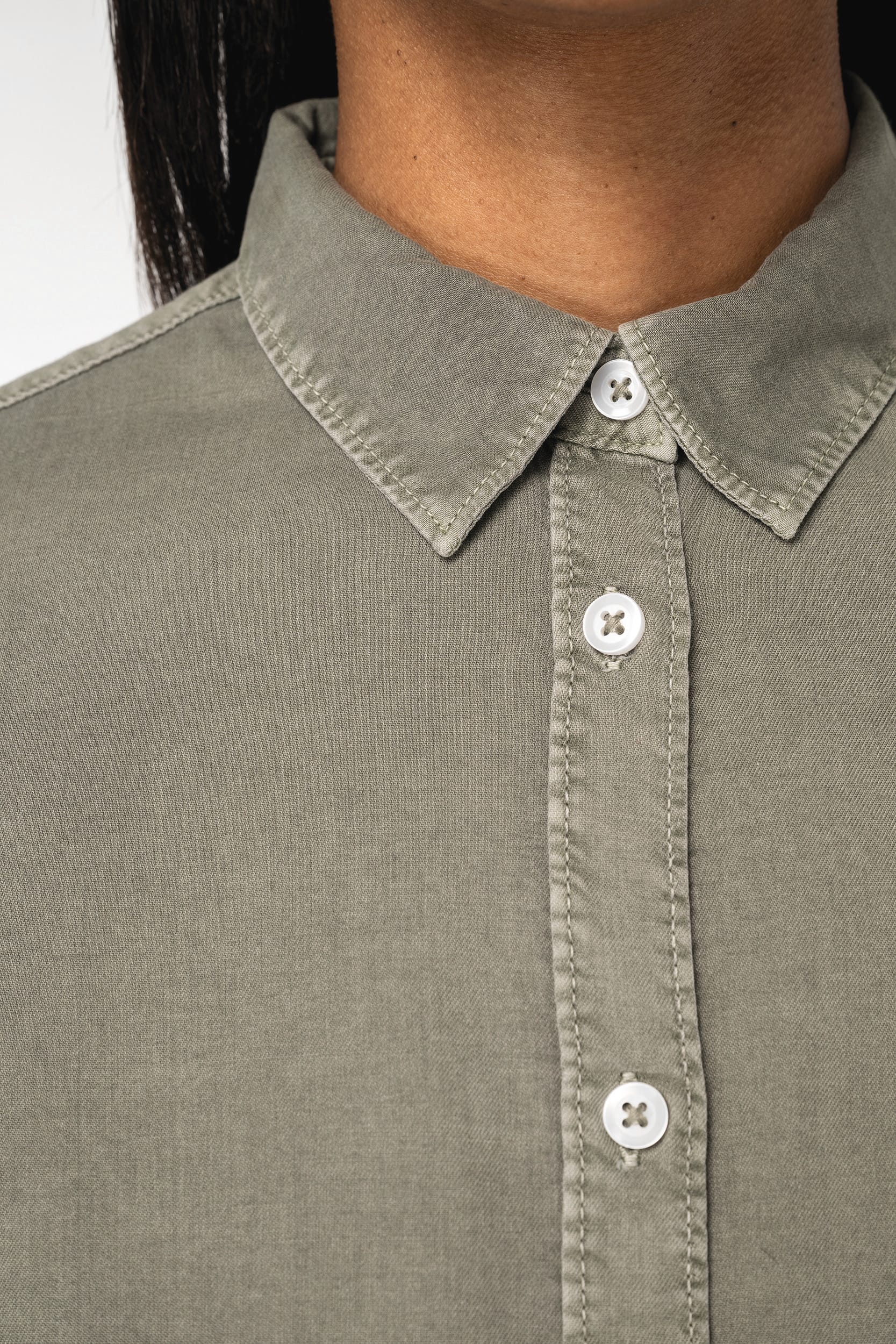 Chemise écoresponsable délavée femme – Image 26